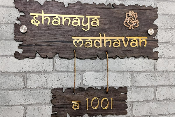 Custom Plaques & Nameplates